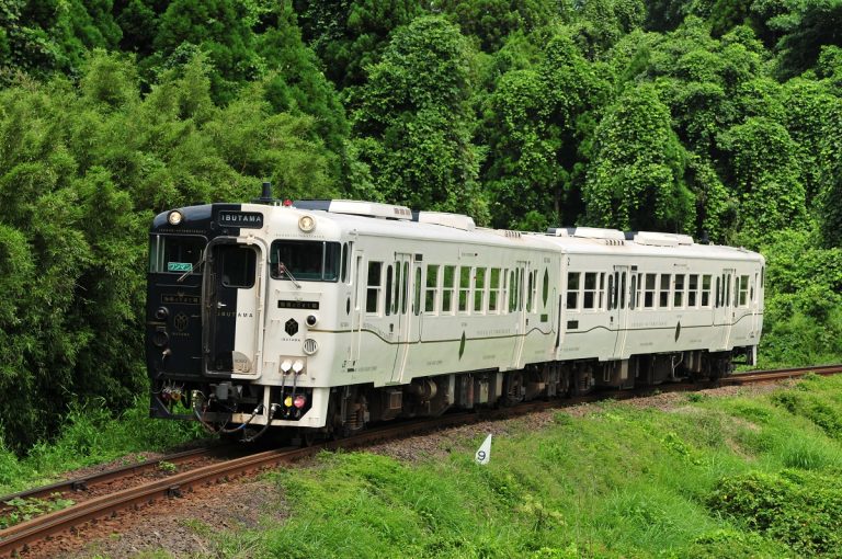 Limited Express Ibusuki no Tamatebako