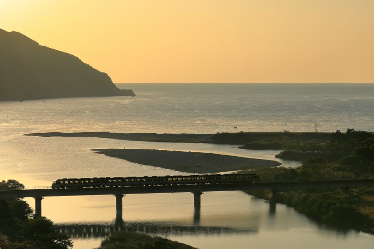 Wide View Nanki (Kiha 85-Series)