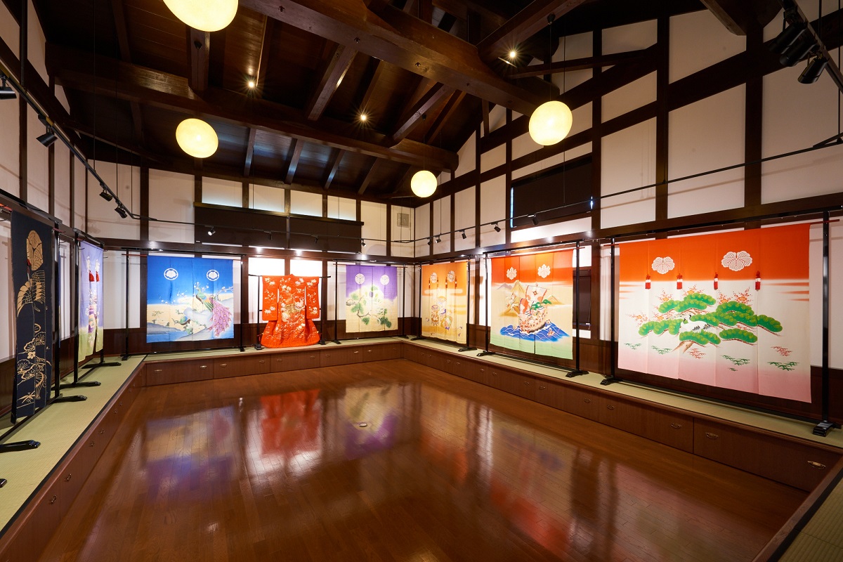 Hanayome Noren Museum (Bridal Curtain Museum)