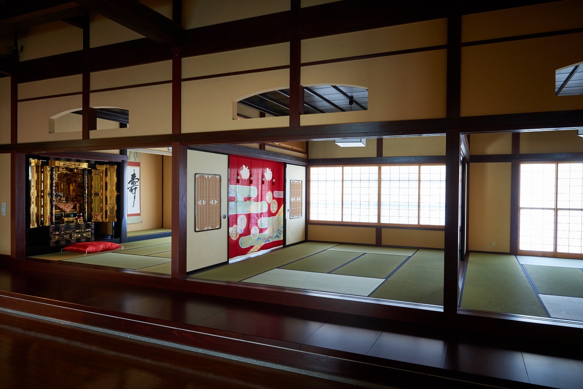 Hanayome Noren Museum (Bridal Curtain Museum)