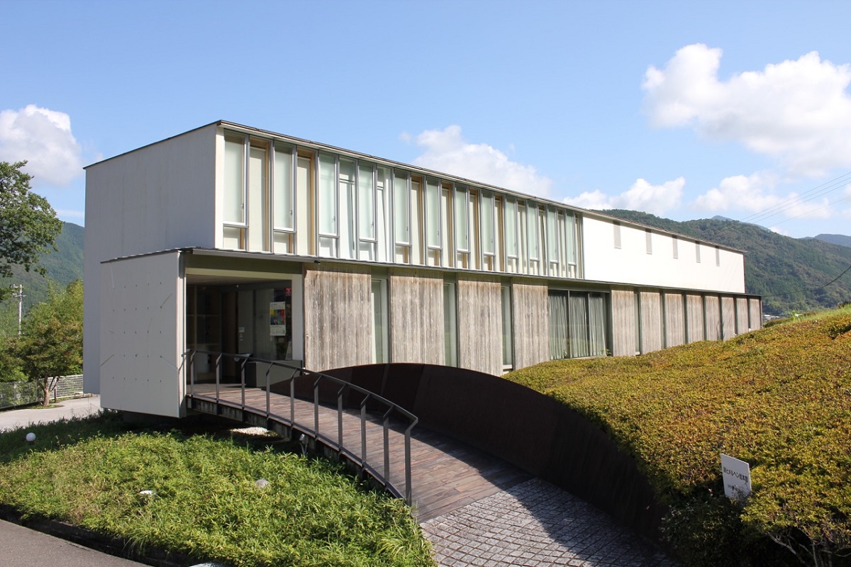 Yanase Takashi Memorial Hall, Anpanman Museum, and Poem and Marchen Gallery