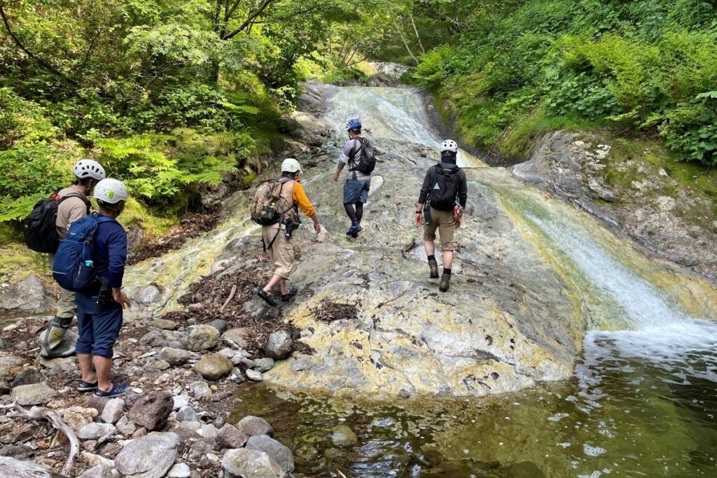 Kamuiwakka Hot Waterfall